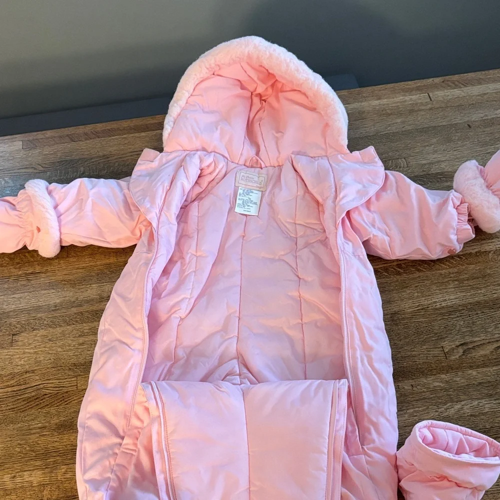 La Petite Rothschild Size 18 M Adorable Pink Snowsuit with Mittens and Booties - Picture 7 of 13